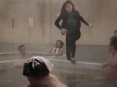 Angry Woman Enters Men’s Sauna To Beat Up Someone