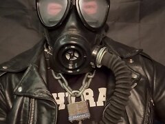 Gas Mask Reds Smoke