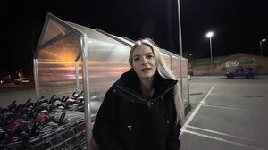 ViviVallentine   Parkplatz   Flirt Erkannt Und Dreist Reingespritzt