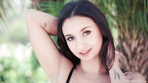 Throated   Hailey Rose