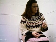 Roxana In WC: Huge Booty And Pooping (2 Years Ago)