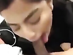 LATINA DEEPTHROATS IN A PUBLIC TRAIN