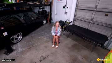 Harper Hill Fixing The Car And Wet Twat Of A Busty Lady