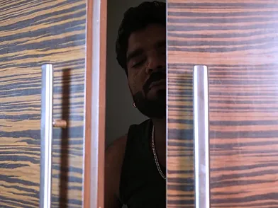 Devar Bhabhi In Ki Chudai Wali Movie Gives Intense Fuck & Rides Hard With Intense Facials