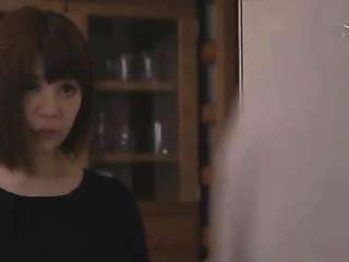 未亡人・情欲に堪えかねて003